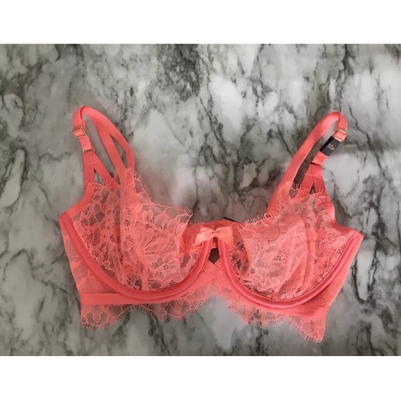 Victoria's Secret Other - NWT Victoria's Secret Very Sexy Lace 32D Bra